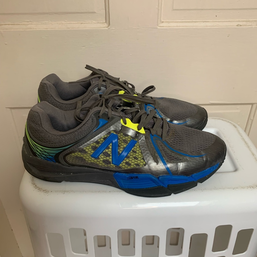 New Balance MX997 cross-training shoes size 9.5 men’s